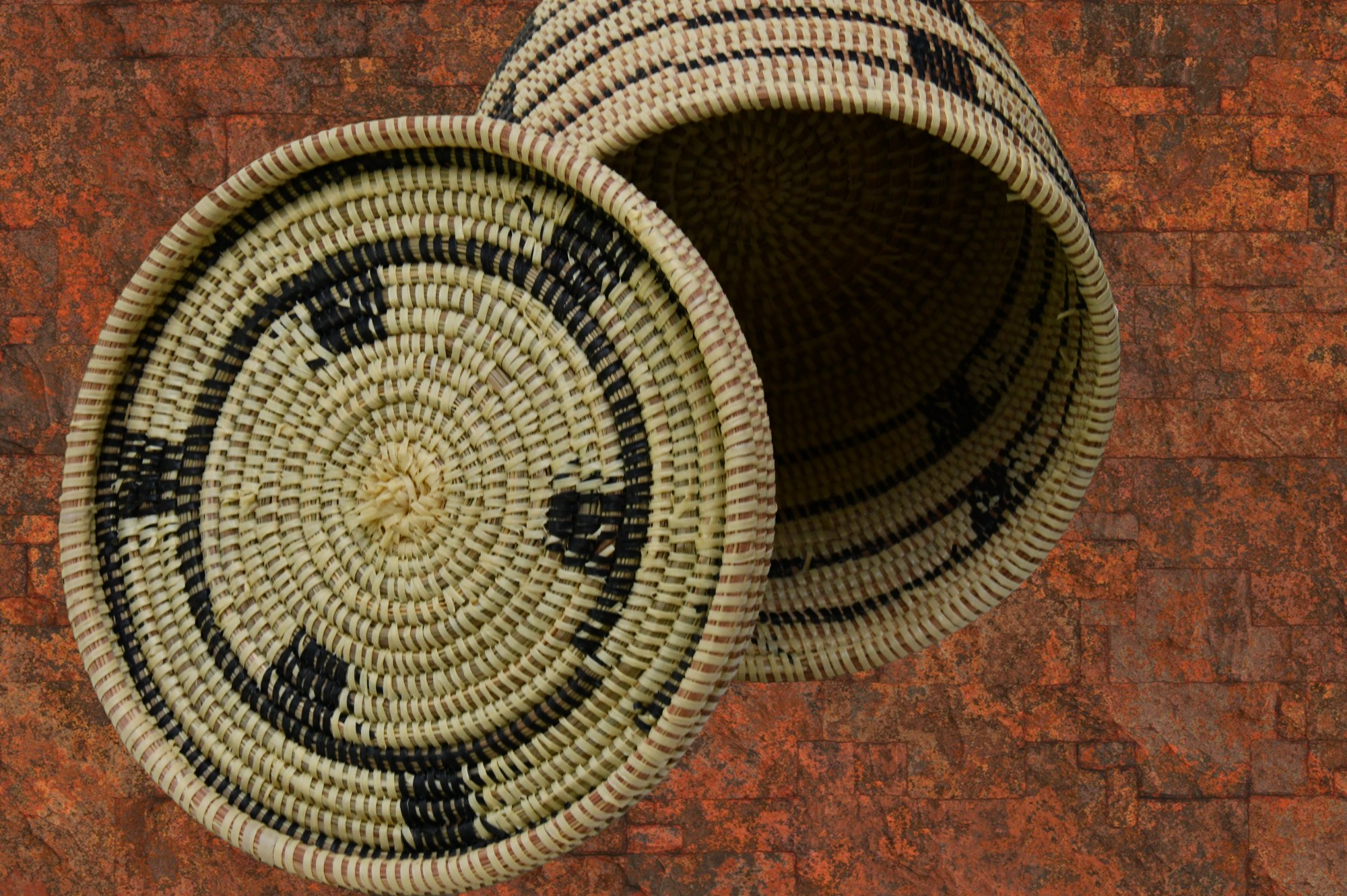 Panier Africain tressé à la main – Image 3