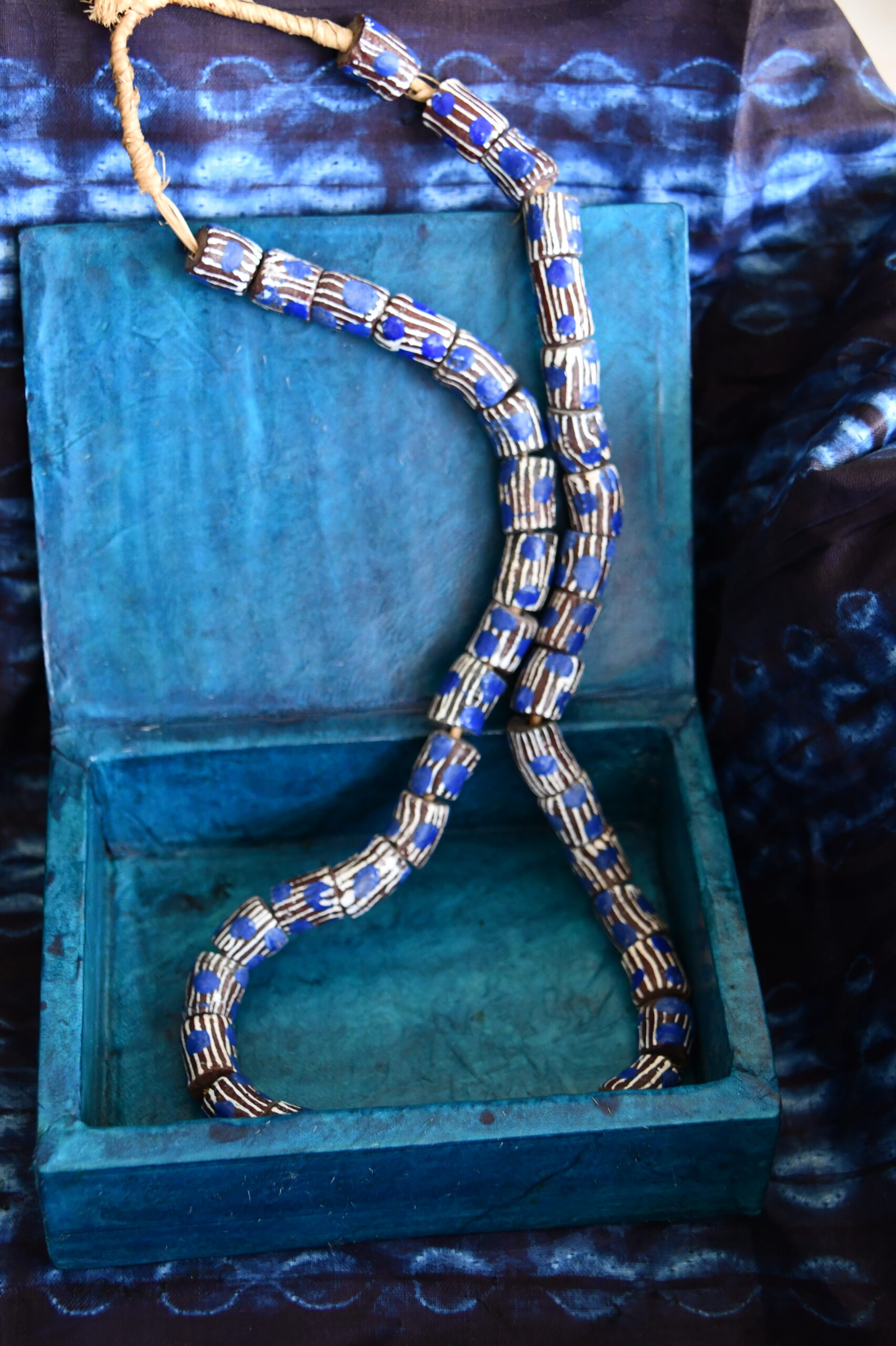 Collier pate de verre KROBO – Image 3