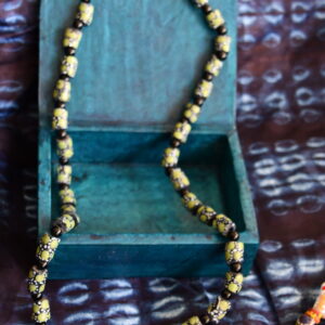 Collier pate de verre KROBO